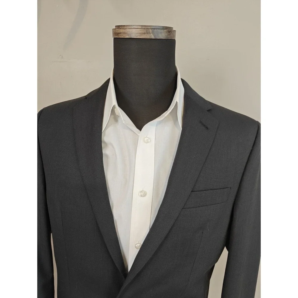 Egara Mens Slim Fit Sport Coat 38R Black Striped 2 Button Blazer F504